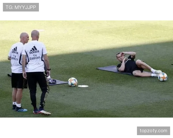 久保建英多次外租期间的成长路径与战术角色演变分析